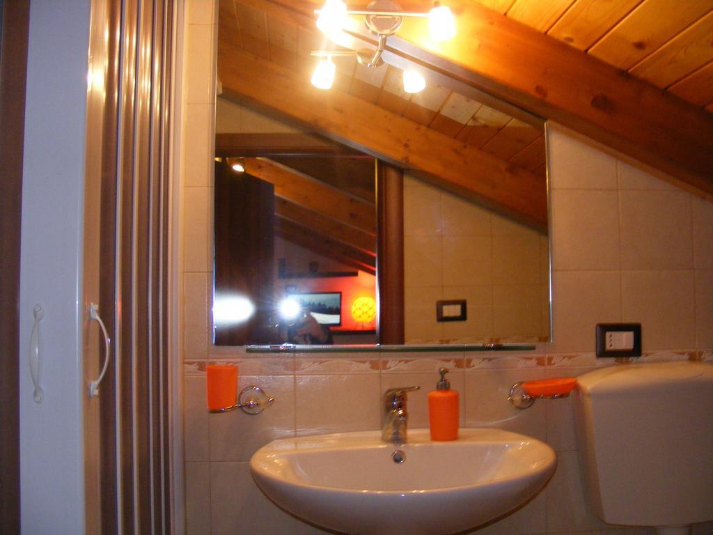 Villetta Singola "Lilla" Ali Terme Habitación foto