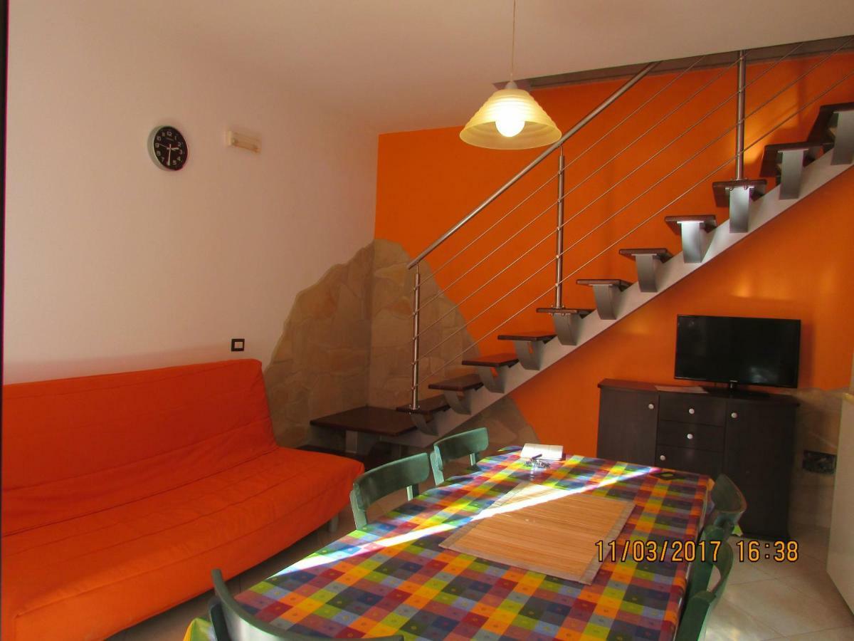 Villetta Singola "Lilla" Ali Terme Exterior foto